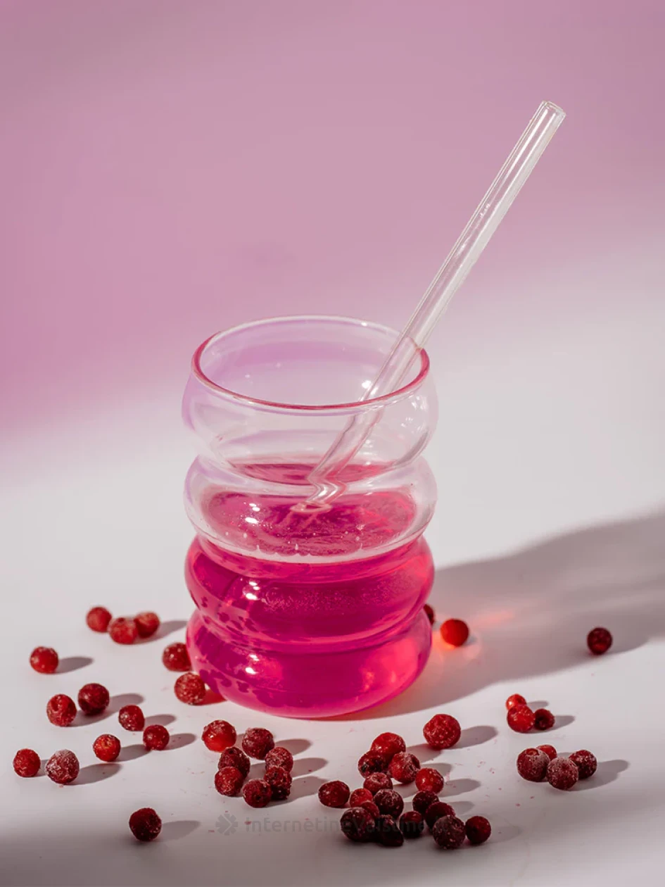 Elektrolitų gėrimas EQUA Spanguolių ir žaliųjų citrinų skonio, 20 paketėlių | internetinevaistine.lt